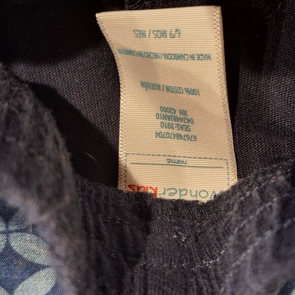 black shorts 6 to 9 months - Picture 3 of 3